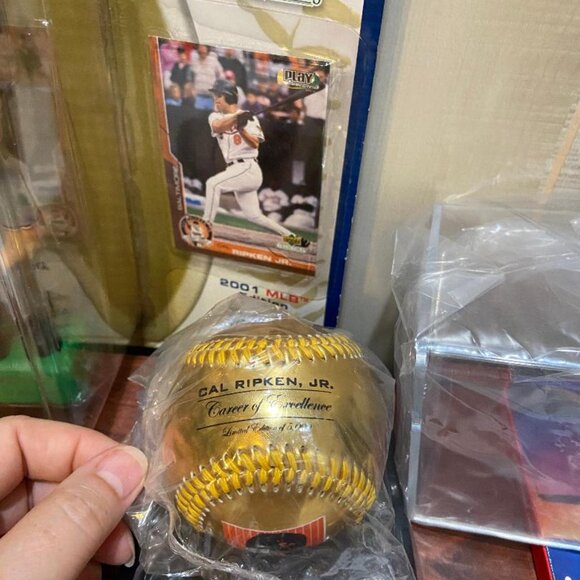 Cal Ripkin Collectible Bobble Head and Gold baseball - Picture 2 of 3